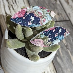 2 for $4 Item: Floral Leather Hair Barrette Set New!